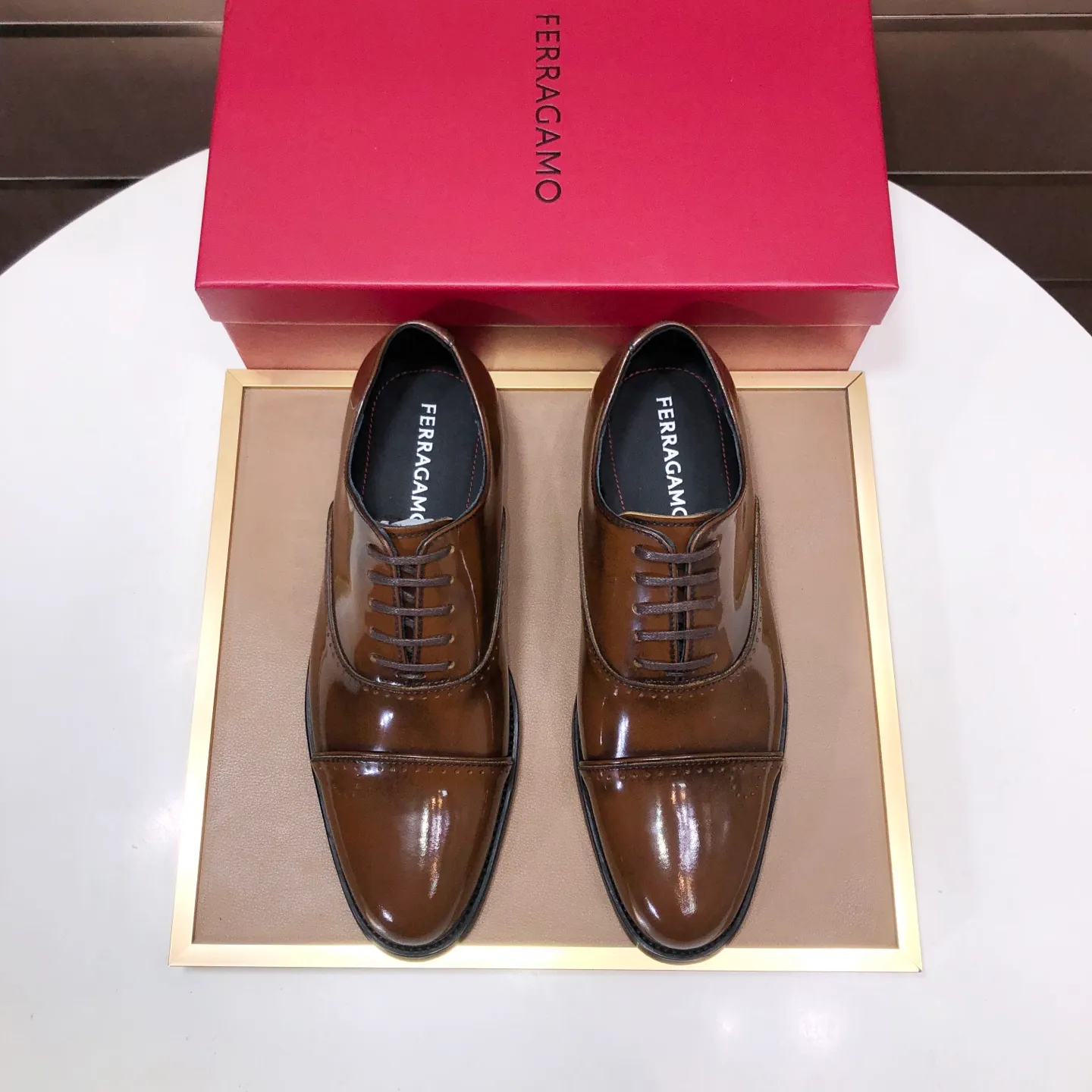 Men's shoes 💰540💰 [Ferragamo/Ferragamo] The latest model from the counter. Original imported high-quality cowhide with open sides + imported 🐂 cowhide lining + original luxury metal buckle + original combination outsole. Comparison is stress-free 38–45 (45 is custom-made and cannot be returned or exchanged)